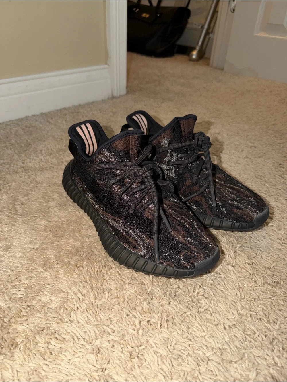 Yeezy Boost 350 V2’ MX Rock